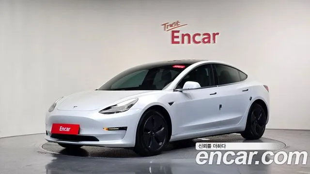 Tesla Model 3 2020 thumb 11