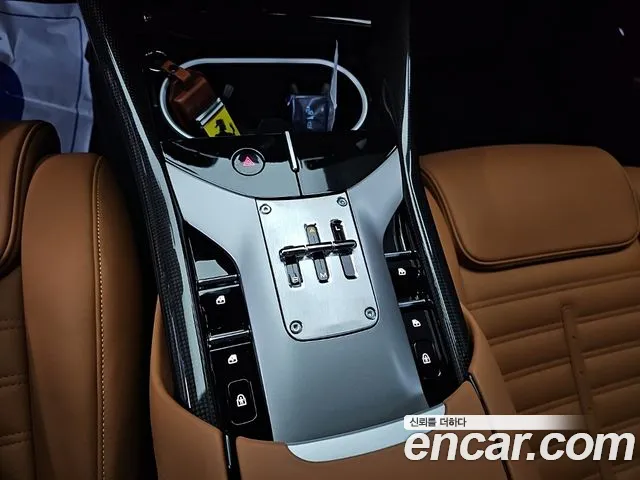 Ferrari Purosangue 2025 thumb 8