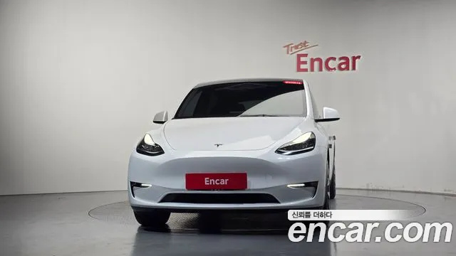 Tesla Model Y 2022 thumb 2