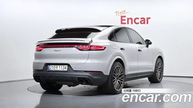 Porsche Cayenne 2020 thumb 2