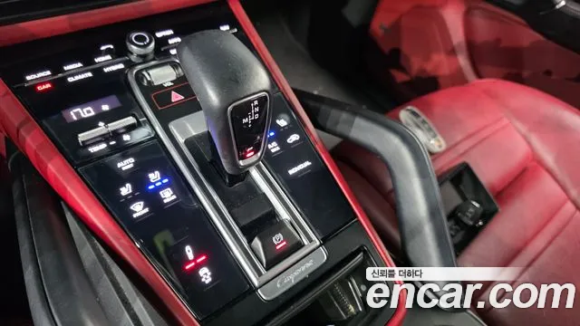 Porsche Cayenne 2020 thumb 9