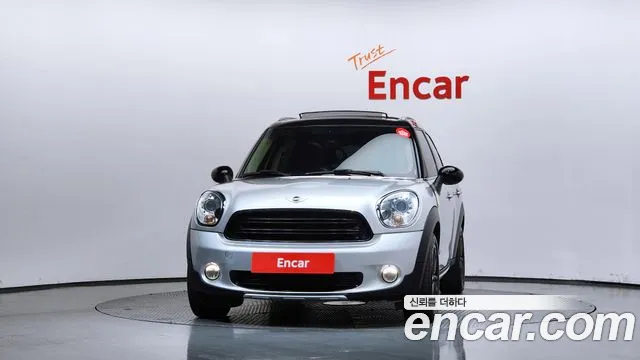 MINI Countryman 2015 thumb 3