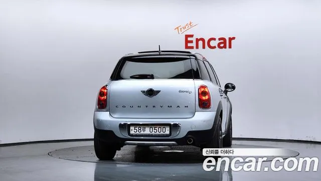 MINI Countryman 2015 thumb 4