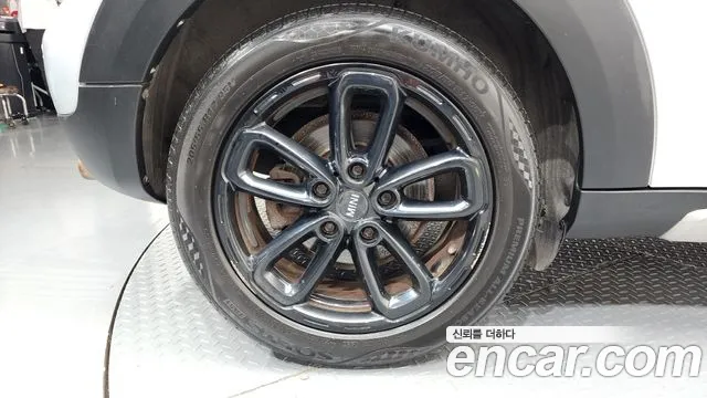 MINI Countryman 2015 thumb 5
