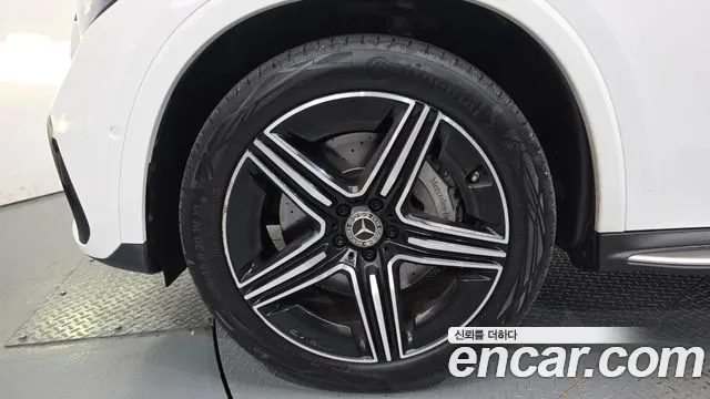 Mercedes-Benz GLC 2023 thumb 4