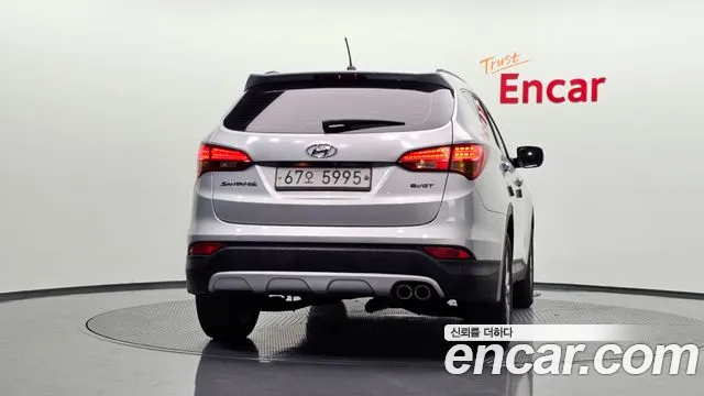 Hyundai Santa Fe 2013 thumb 4