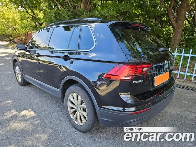 Volkswagen Tiguan 2018 thumb 5