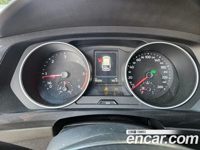 Volkswagen Tiguan 2018 thumb 8