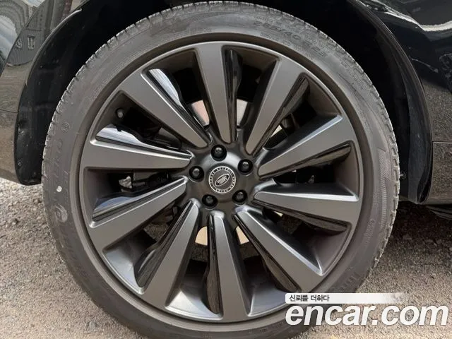 Land Rover Range Rover 2024 thumb 2