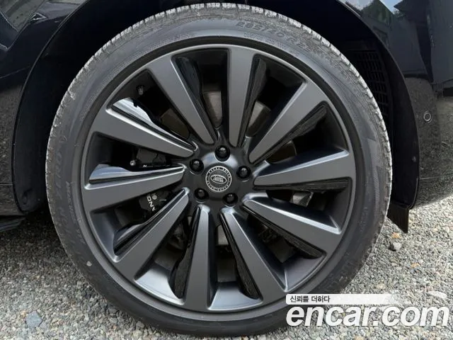 Land Rover Range Rover 2024 thumb 5