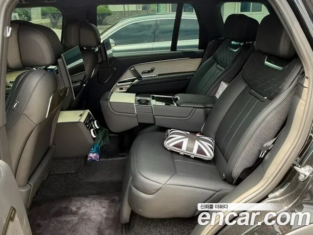 Land Rover Range Rover 2024 thumb 12