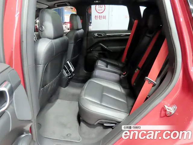 Porsche Cayenne 2014 thumb 7
