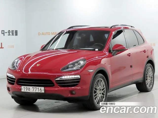Porsche Cayenne 2014 thumb 12