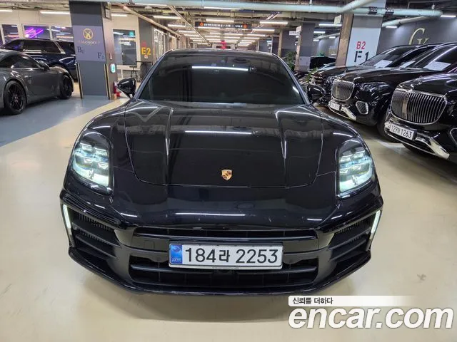 Porsche Panamera 2025 thumb 3