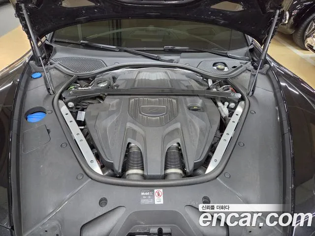 Porsche Panamera 2025 thumb 6