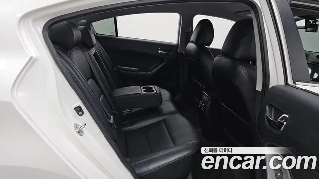 Kia K3 2015 thumb 11