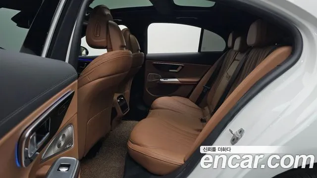 Mercedes-Benz E-Класс 2025 thumb 11