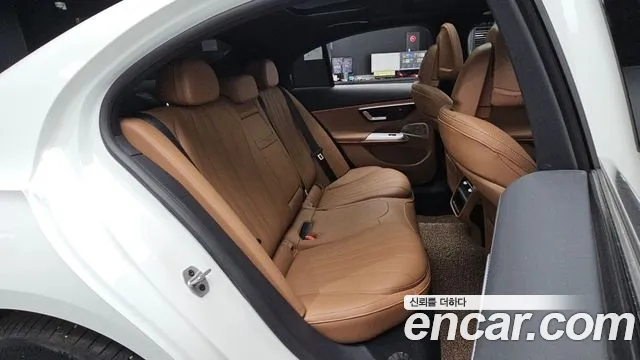 Mercedes-Benz E-Класс 2025 thumb 12