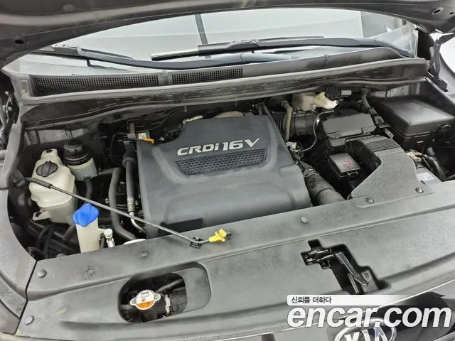 Kia Carnival 2016 thumb 6