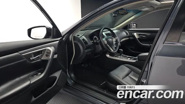 Nissan Altima 2013 thumb 10