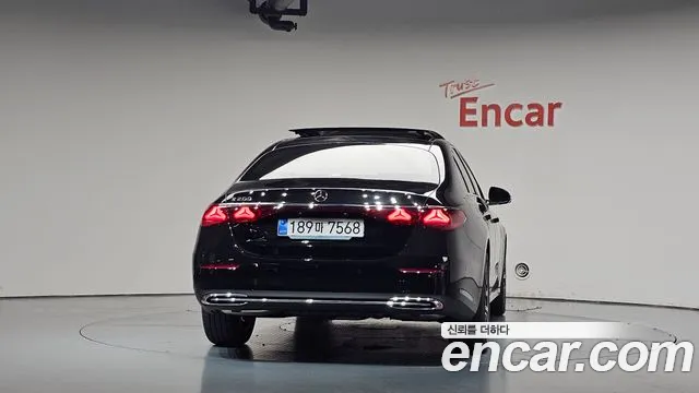 Mercedes-Benz E-Класс 2025 thumb 3
