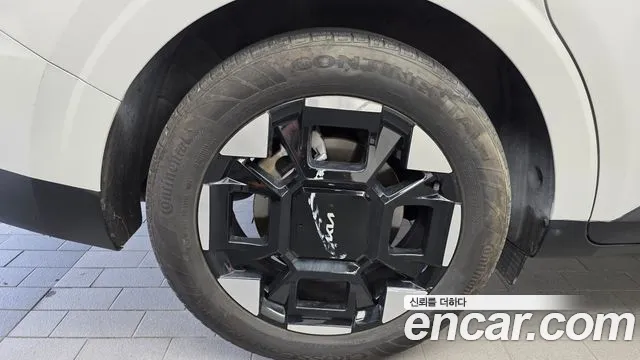 Kia Carnival 2024 thumb 5