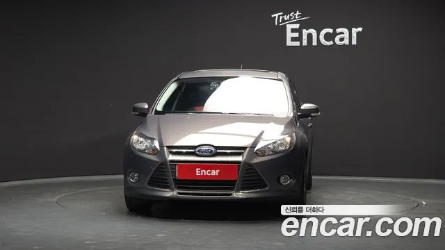 Ford Focus 2014 thumb 3