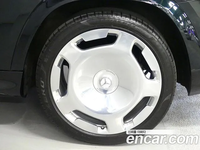 Mercedes-Benz GLS 2023 thumb 7