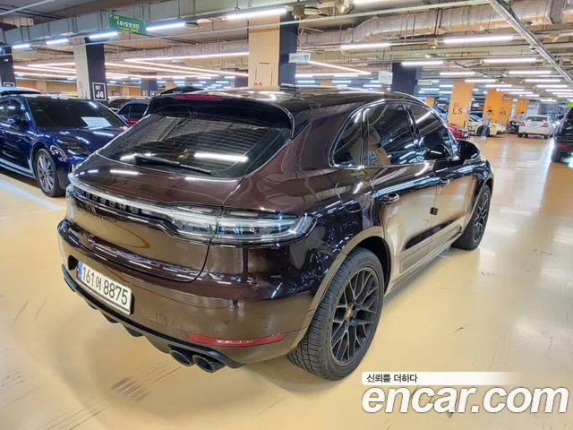 Porsche Macan 2020 thumb 2