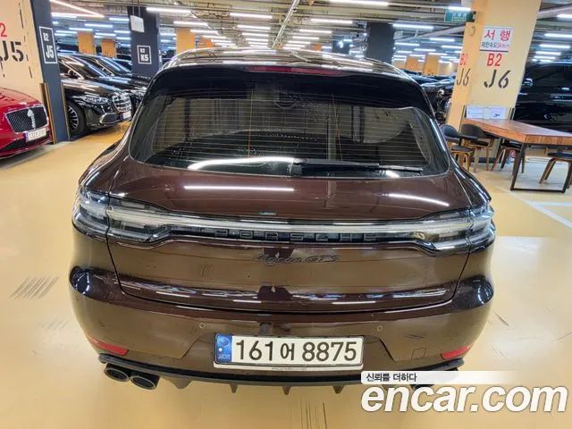 Porsche Macan 2020 thumb 4
