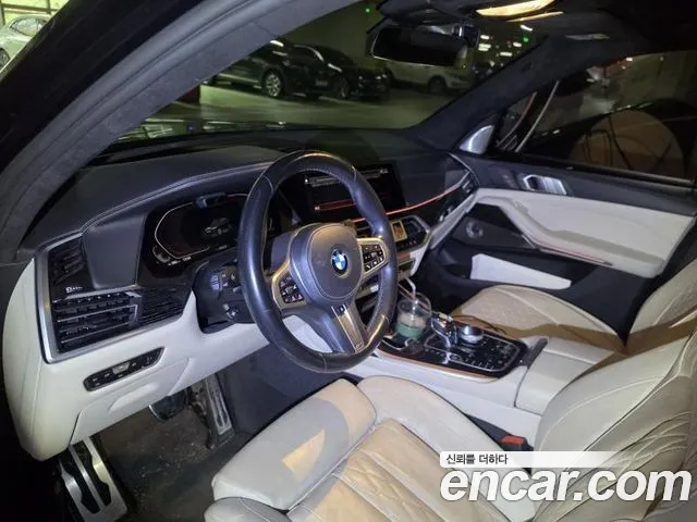 BMW X7 2021 thumb 6