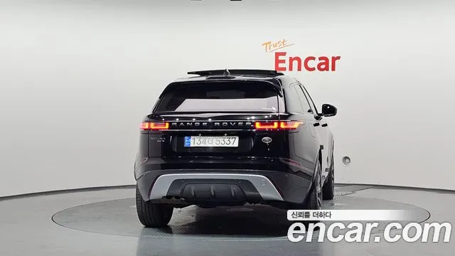 Land Rover Range Rover Velar 2017 thumb 4