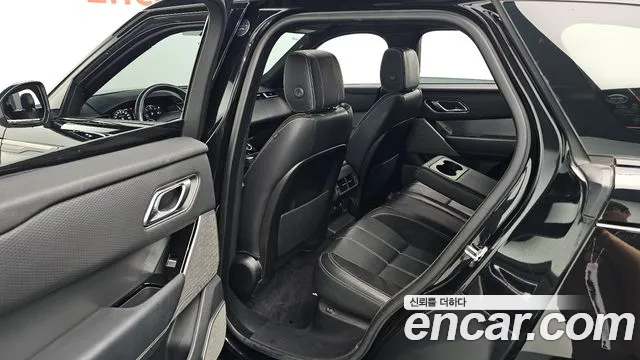 Land Rover Range Rover Velar 2017 thumb 12