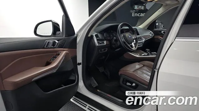 BMW X5 2020 thumb 10