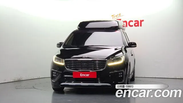 Kia Carnival 2019 thumb 3