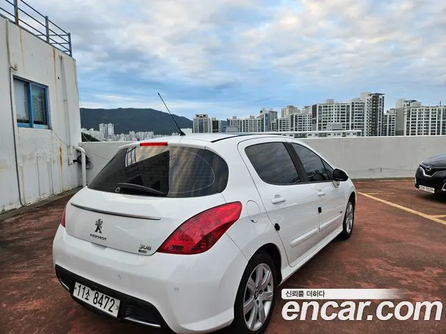Peugeot 308 2013 thumb 4