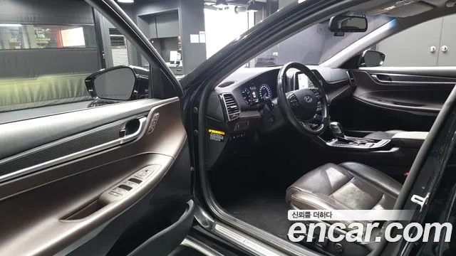 Hyundai Grandeur 2018 thumb 10