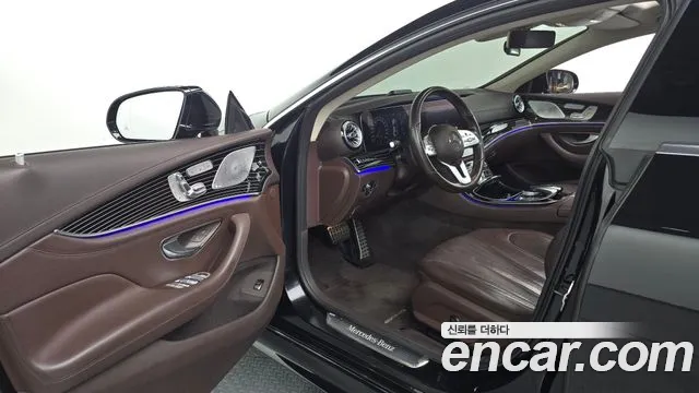 Mercedes-Benz CLS-Class 2019 thumb 9