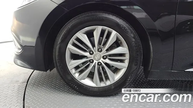 Hyundai Grandeur 2016 thumb 5