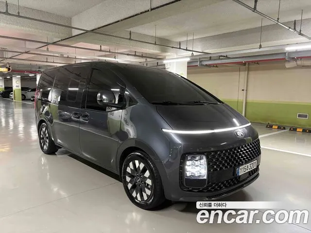 Hyundai Staria 2021 thumb 2