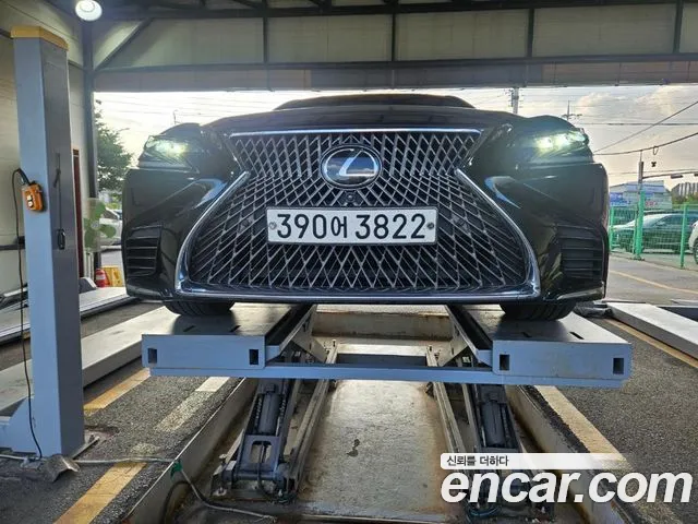Lexus LS 2019 thumb 5