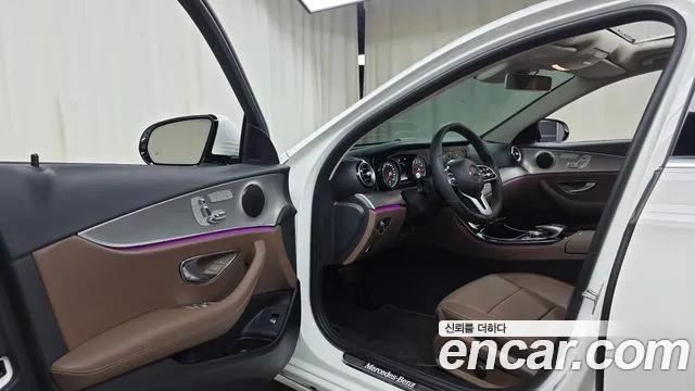 Mercedes-Benz E-Класс 2019 thumb 9