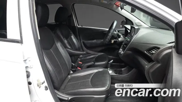 ChevroletGMDaewoo Spark 2015 thumb 10