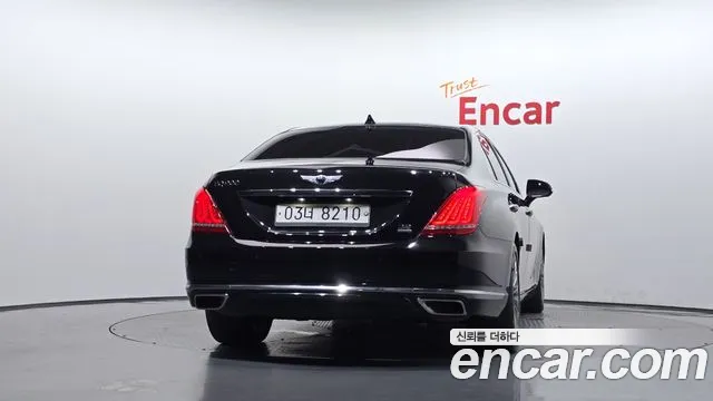Genesis G90 2017 thumb 4