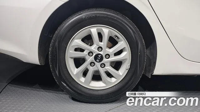 Kia K3 2019 thumb 5