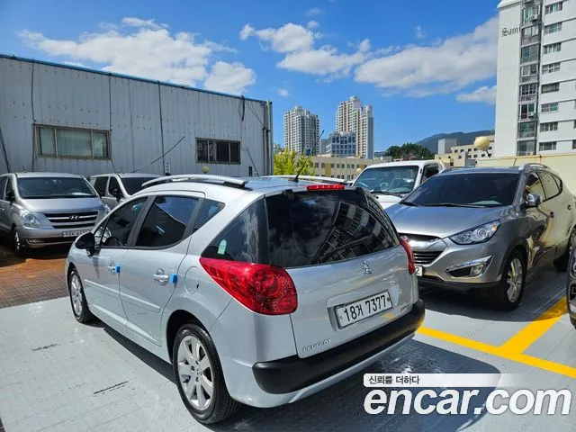 Peugeot 207 2008 thumb 4