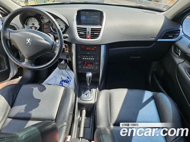 Peugeot 207 2008 thumb 10