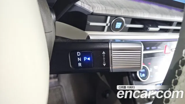 Hyundai Santa Fe 2024 thumb 9