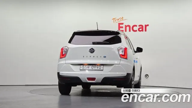 KG_Mobility_Ssangyong TIBOLI 2015 thumb 4
