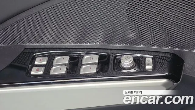 KG_Mobility_Ssangyong TIBOLI 2015 thumb 11